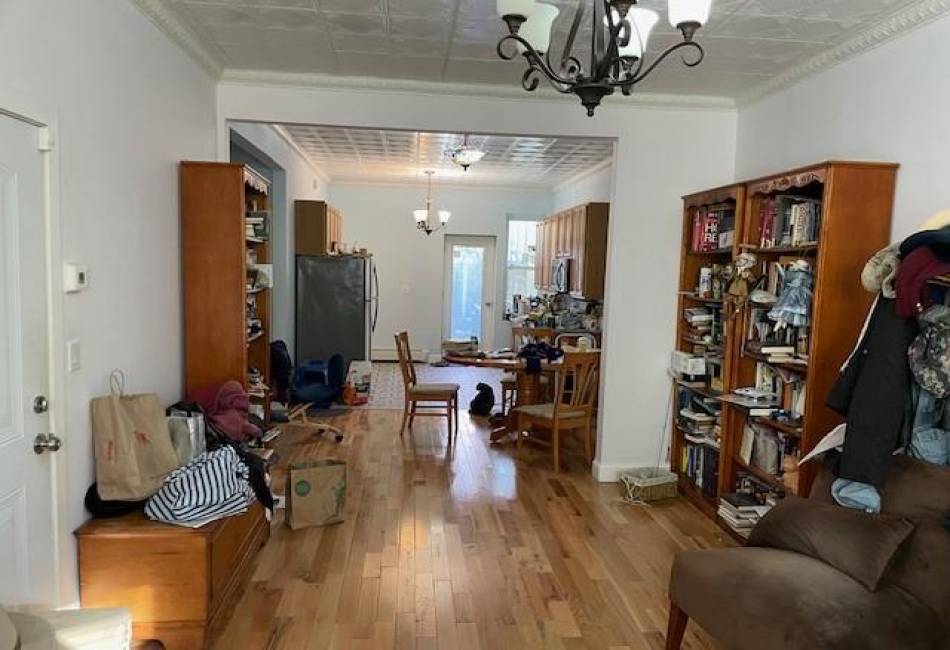 361 198th Street, Bronx, New York 10458, ,Residential,For Sale,198th,489459
