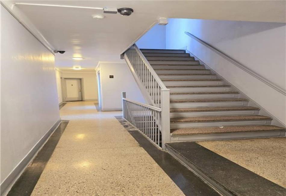 2113 Avenue V, Brooklyn, New York 11229, ,Mixed Use,For Sale,Avenue V,489462