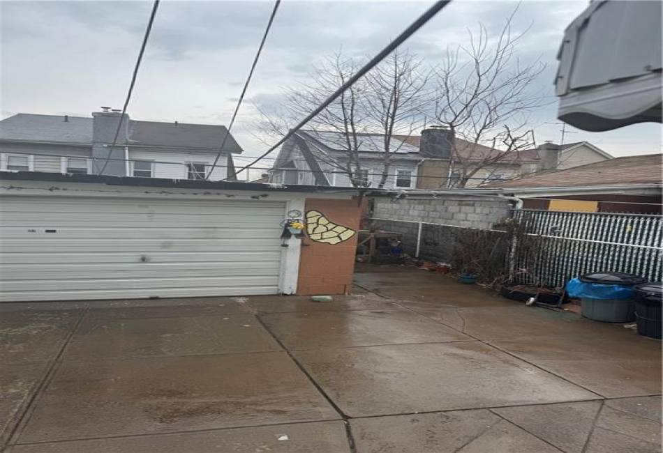660 37th Street, Brooklyn, New York 11203, 3 Bedrooms Bedrooms, ,2 BathroomsBathrooms,Residential,For Sale,37th,489464