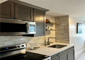 190 72nd Street, Brooklyn, New York 11209, ,Rental,For Sale,72nd,489474