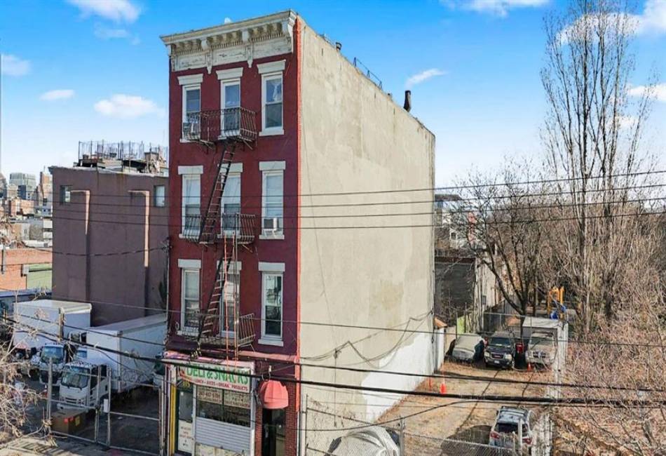 115 Van Brunt Street, Brooklyn, New York 11231, ,Mixed Use,For Sale,Van Brunt,489477