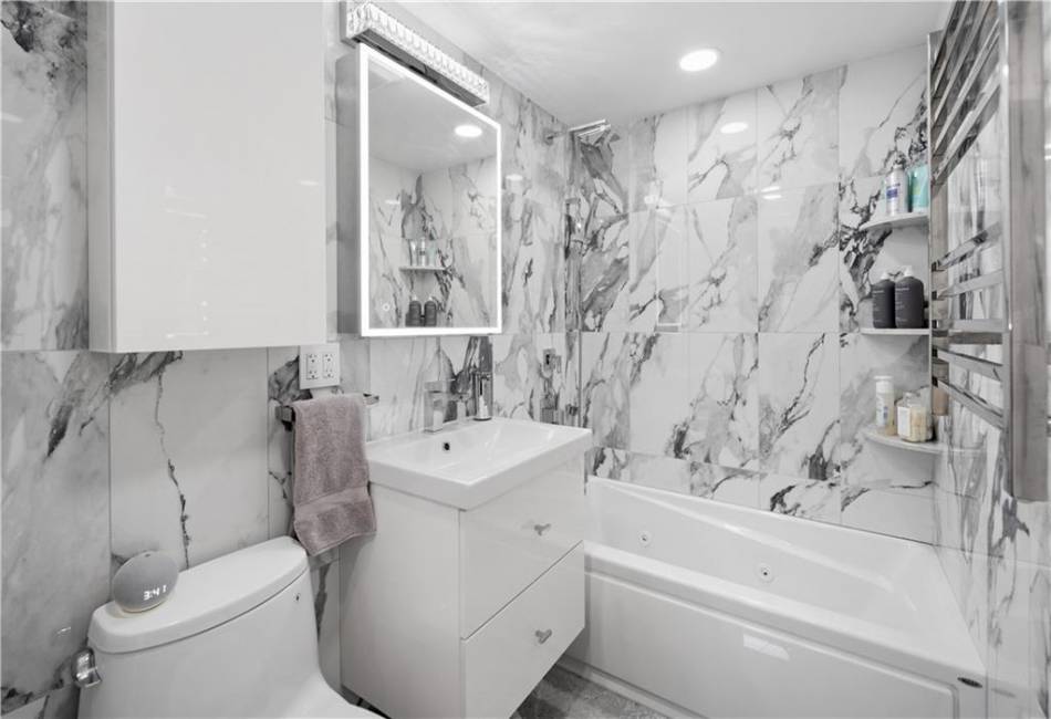 2511 Ocean Avenue, Brooklyn, New York 11229, 2 Bedrooms Bedrooms, ,2 BathroomsBathrooms,Residential,For Sale,Ocean,489481