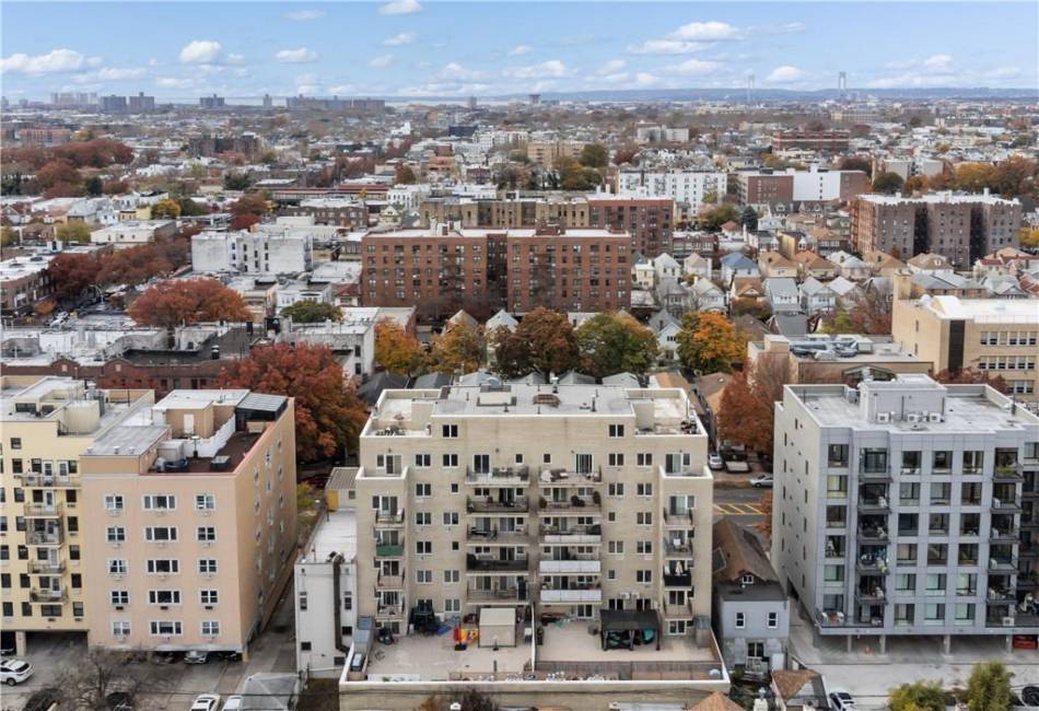 2511 Ocean Avenue, Brooklyn, New York 11229, 2 Bedrooms Bedrooms, ,2 BathroomsBathrooms,Residential,For Sale,Ocean,489481