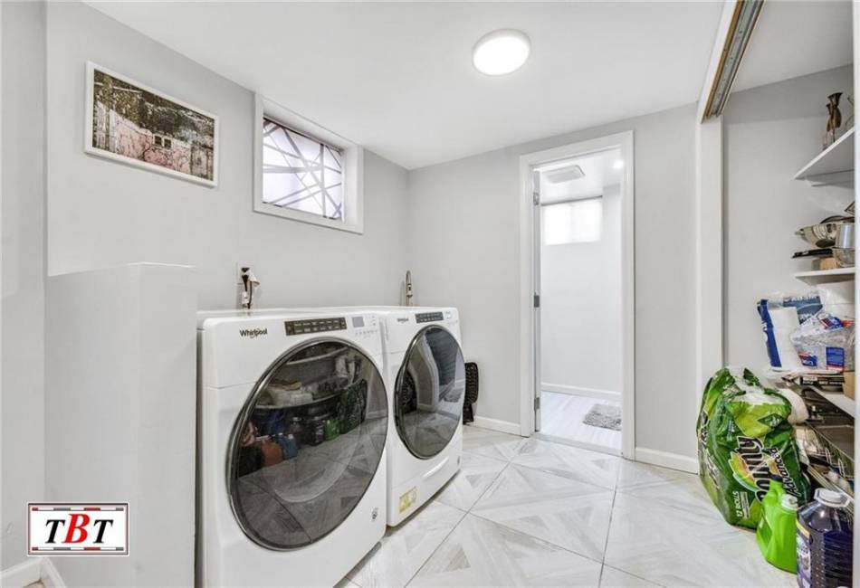 1674 Ryder Street, Brooklyn, New York 11234, 3 Bedrooms Bedrooms, ,2 BathroomsBathrooms,Residential,For Sale,Ryder,489483