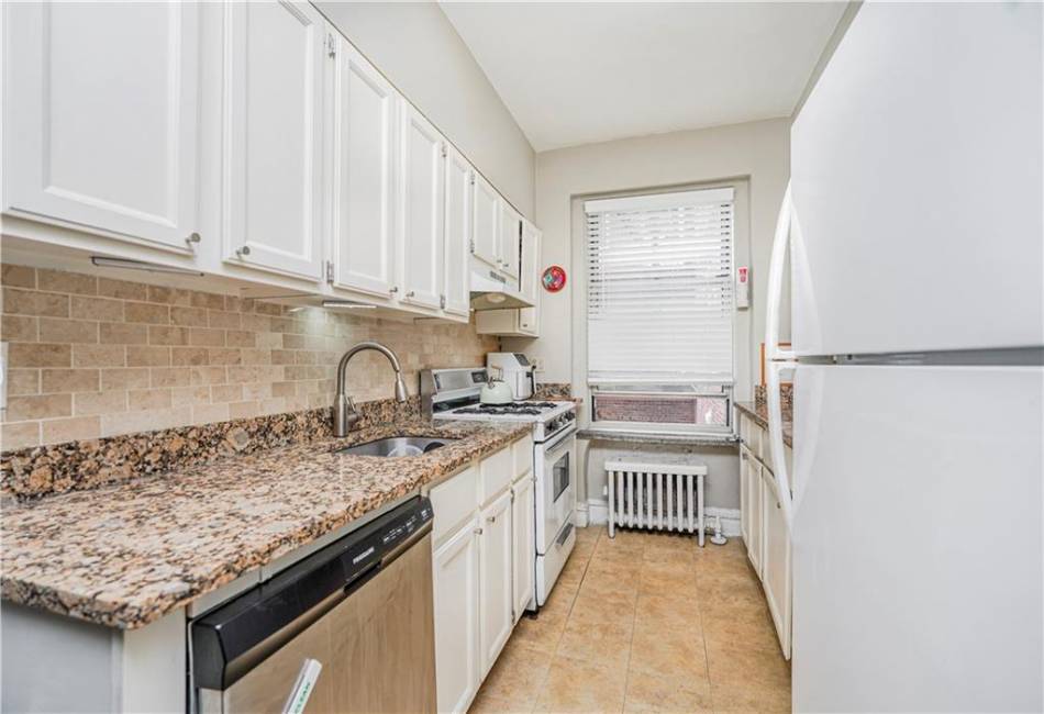 868 7th Street, Brooklyn, New York 11230, 1 Bedroom Bedrooms, ,1 BathroomBathrooms,Residential,For Sale,7th,489444