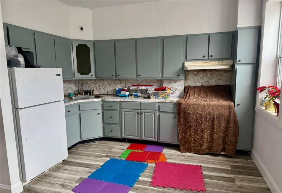 172 Highlawn Avenue, Brooklyn, New York 11223, ,Mixed Use,For Sale,Highlawn,489456