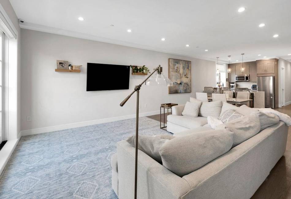 97 Battery Avenue, Brooklyn, New York 11209, 3 Bedrooms Bedrooms, ,2 BathroomsBathrooms,Residential,For Sale,Battery,489506