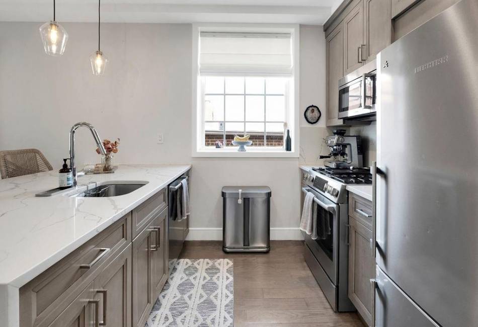 97 Battery Avenue, Brooklyn, New York 11209, 3 Bedrooms Bedrooms, ,2 BathroomsBathrooms,Residential,For Sale,Battery,489506