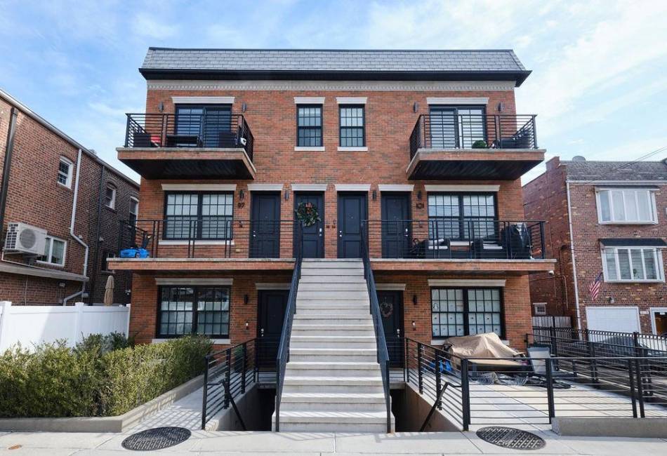 97 Battery Avenue, Brooklyn, New York 11209, 3 Bedrooms Bedrooms, ,2 BathroomsBathrooms,Residential,For Sale,Battery,489506