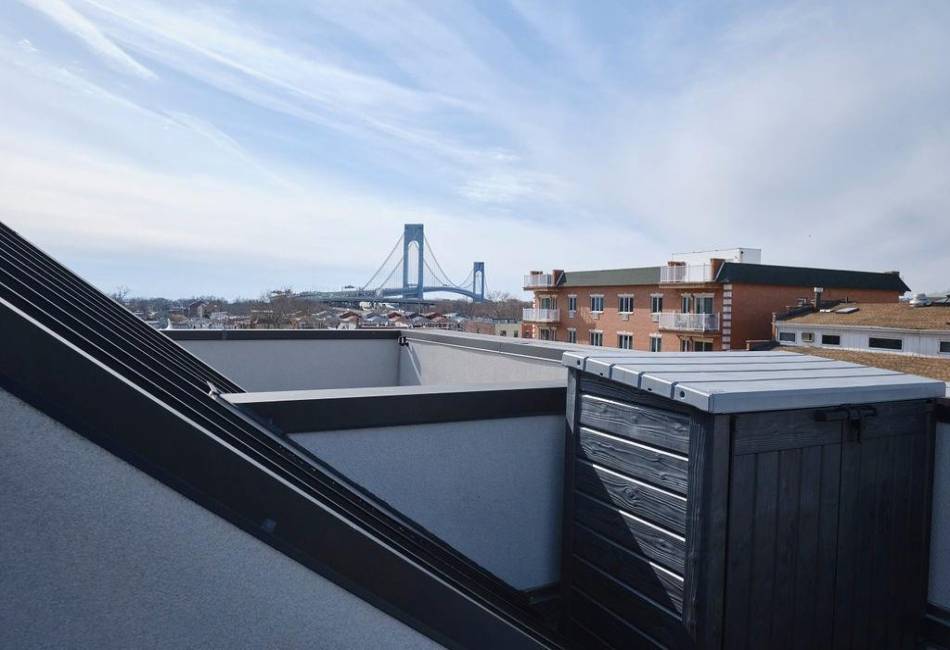 97 Battery Avenue, Brooklyn, New York 11209, 3 Bedrooms Bedrooms, ,2 BathroomsBathrooms,Residential,For Sale,Battery,489506