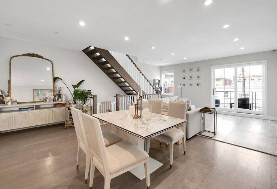 97 Battery Avenue, Brooklyn, New York 11209, 3 Bedrooms Bedrooms, ,2 BathroomsBathrooms,Residential,For Sale,Battery,489506
