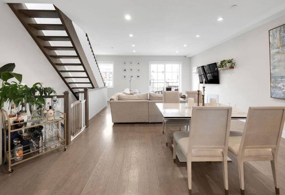 97 Battery Avenue, Brooklyn, New York 11209, 3 Bedrooms Bedrooms, ,2 BathroomsBathrooms,Residential,For Sale,Battery,489506