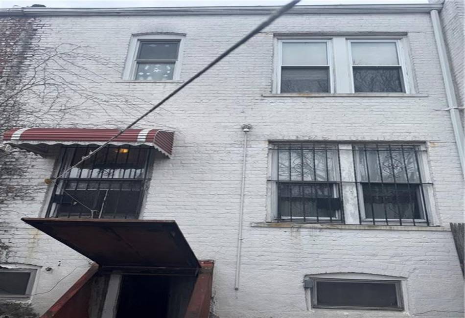 1235 Troy Avenue, Brooklyn, New York 11203, 3 Bedrooms Bedrooms, ,1.75 BathroomsBathrooms,Residential,For Sale,Troy,489540