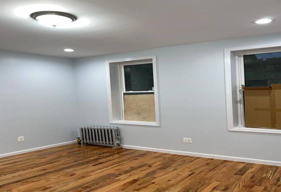 2299 Strauss Street, Brooklyn, New York 11212, 2 Bedrooms Bedrooms, ,1 BathroomBathrooms,Rental,For Sale,Strauss,489508