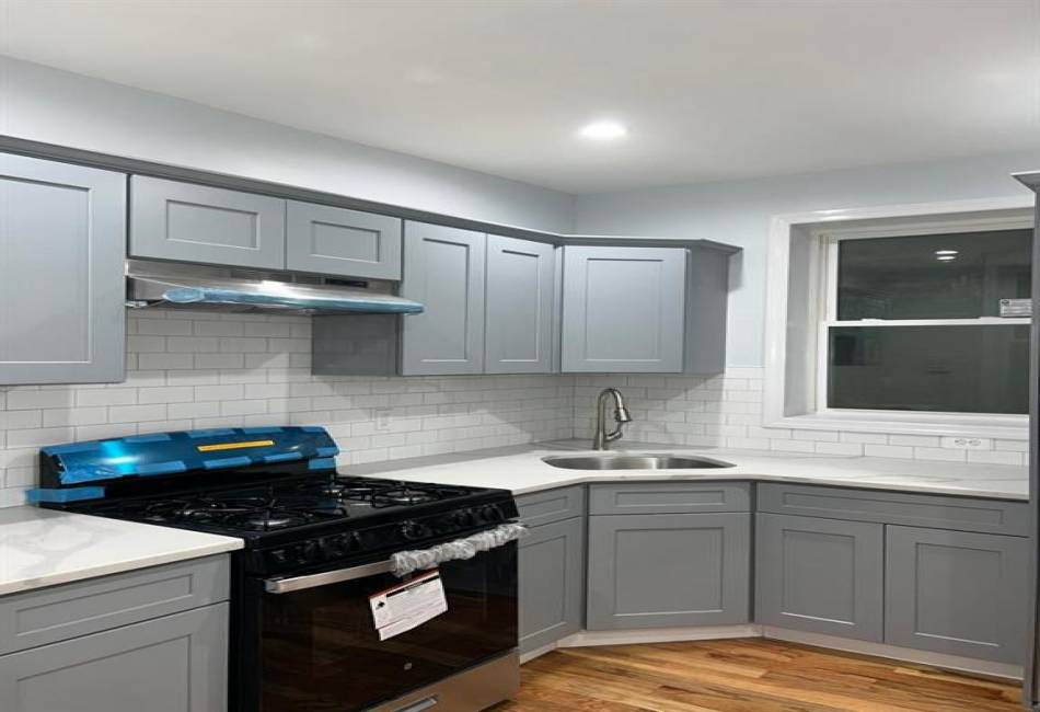 2299 Strauss Street, Brooklyn, New York 11212, 2 Bedrooms Bedrooms, ,1 BathroomBathrooms,Rental,For Sale,Strauss,489508