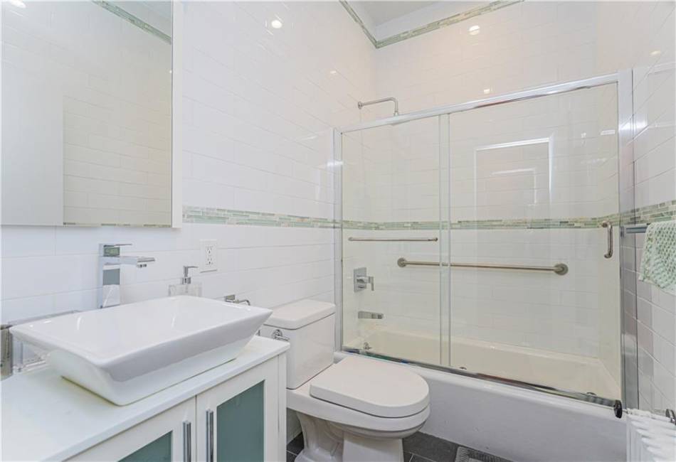 405A 20th Street, Brooklyn, New York 11215, 3 Bedrooms Bedrooms, ,3 BathroomsBathrooms,Residential,For Sale,20th,489545