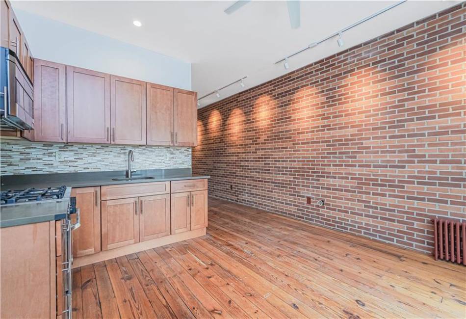 405A 20th Street, Brooklyn, New York 11215, 3 Bedrooms Bedrooms, ,3 BathroomsBathrooms,Residential,For Sale,20th,489545