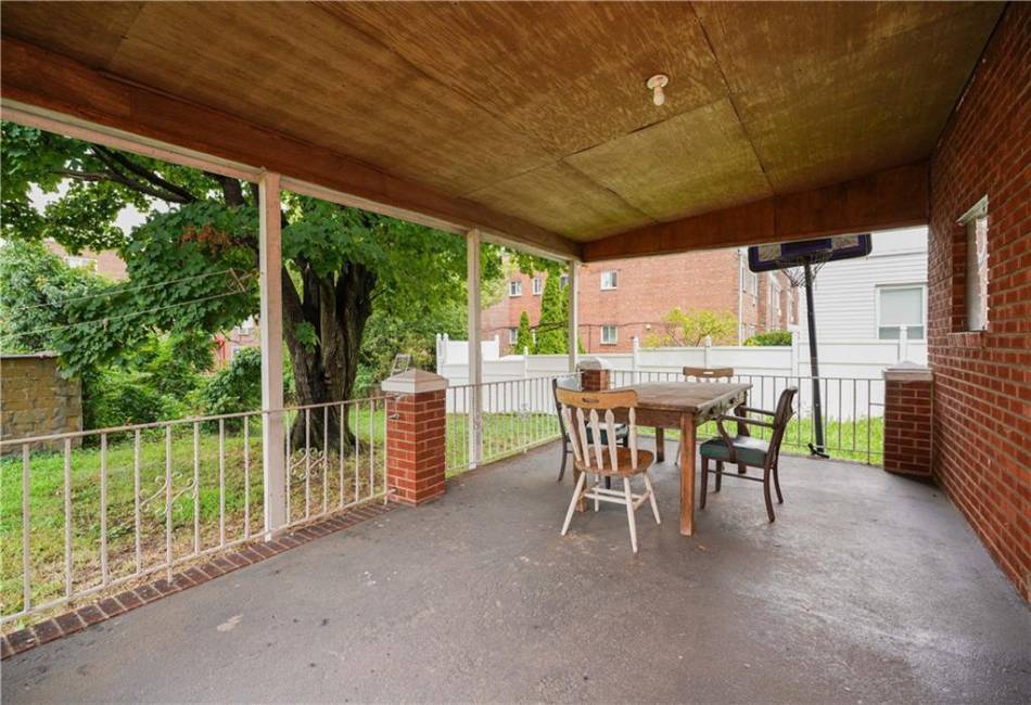 2594 40th Street, Woodside, New York 11377, 3 Bedrooms Bedrooms, ,2 BathroomsBathrooms,Residential,For Sale,40th,489547