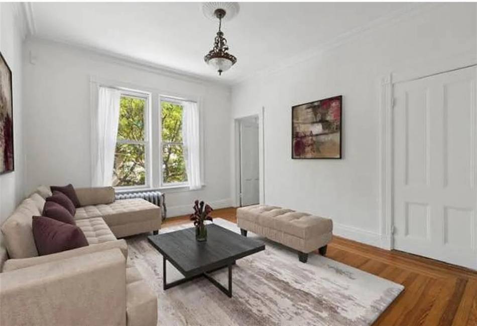 82 Battery Avenue, Brooklyn, New York 11228, 6 Bedrooms Bedrooms, ,2 BathroomsBathrooms,Residential,For Sale,Battery,489522