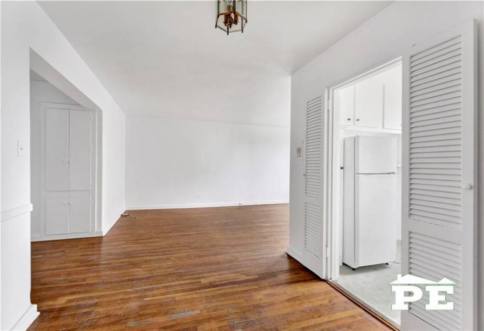 414 Elmwood Avenue, Brooklyn, New York 11230, 1 Bedroom Bedrooms, ,1 BathroomBathrooms,Residential,For Sale,Elmwood,489555