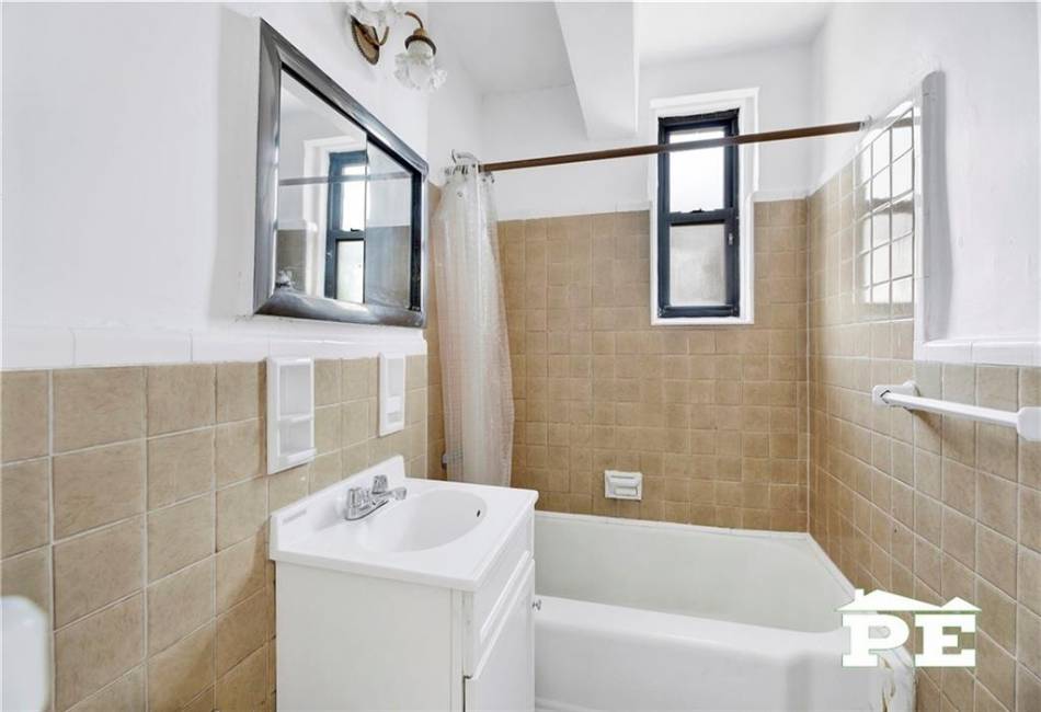 414 Elmwood Avenue, Brooklyn, New York 11230, 1 Bedroom Bedrooms, ,1 BathroomBathrooms,Residential,For Sale,Elmwood,489555