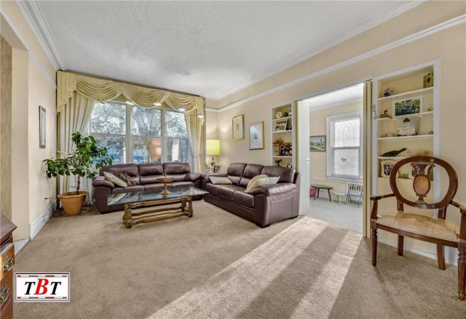3715 Bedford Avenue, Brooklyn, New York 11229, 4 Bedrooms Bedrooms, ,5 BathroomsBathrooms,Residential,For Sale,Bedford,489562