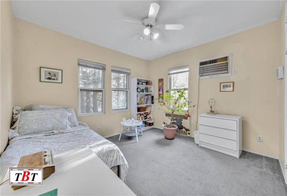 3715 Bedford Avenue, Brooklyn, New York 11229, 4 Bedrooms Bedrooms, ,5 BathroomsBathrooms,Residential,For Sale,Bedford,489562