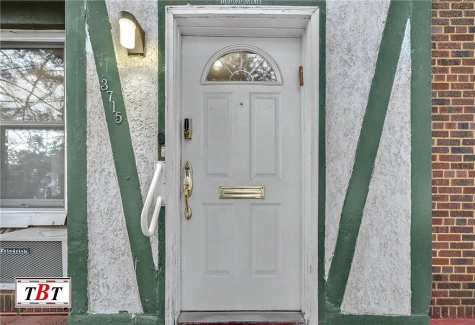 3715 Bedford Avenue, Brooklyn, New York 11229, 4 Bedrooms Bedrooms, ,5 BathroomsBathrooms,Residential,For Sale,Bedford,489562