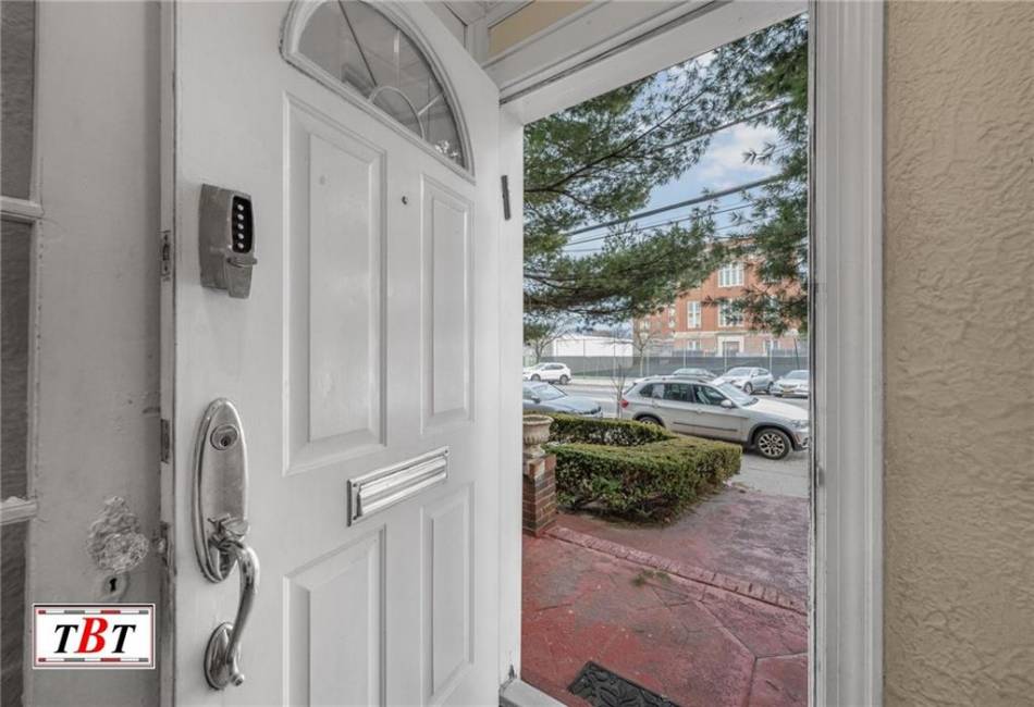 3715 Bedford Avenue, Brooklyn, New York 11229, 4 Bedrooms Bedrooms, ,5 BathroomsBathrooms,Residential,For Sale,Bedford,489562