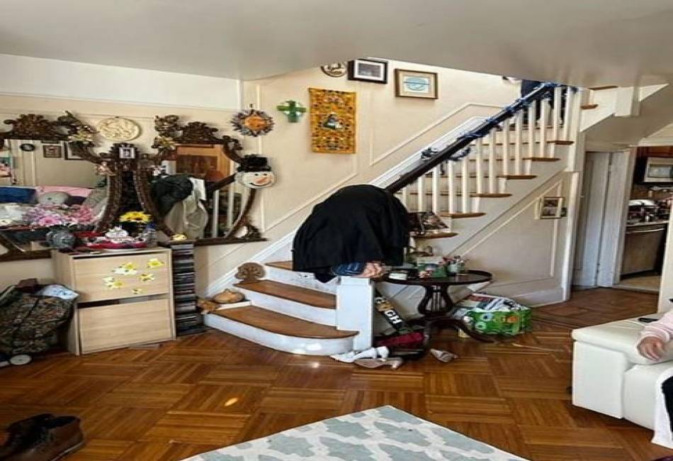 29 veronica Place, Brooklyn, New York 11226, 3 Bedrooms Bedrooms, ,2 BathroomsBathrooms,Residential,For Sale,veronica,489584