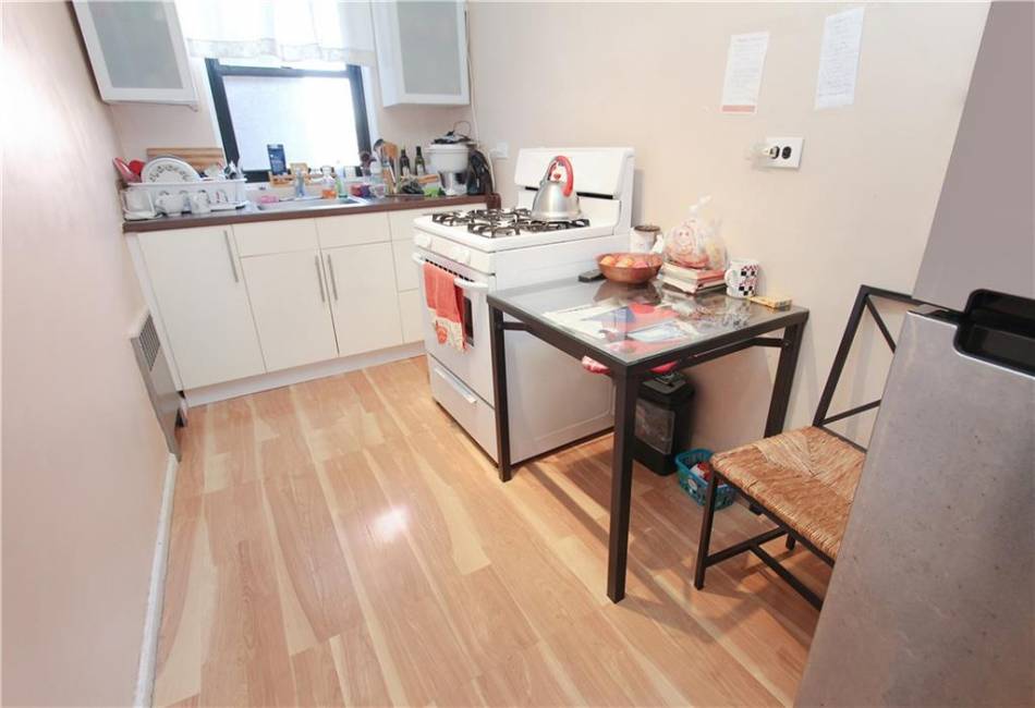 2807 Kings Highway, Brooklyn, New York 11229, 1 Bedroom Bedrooms, ,1 BathroomBathrooms,Residential,For Sale,Kings,489591