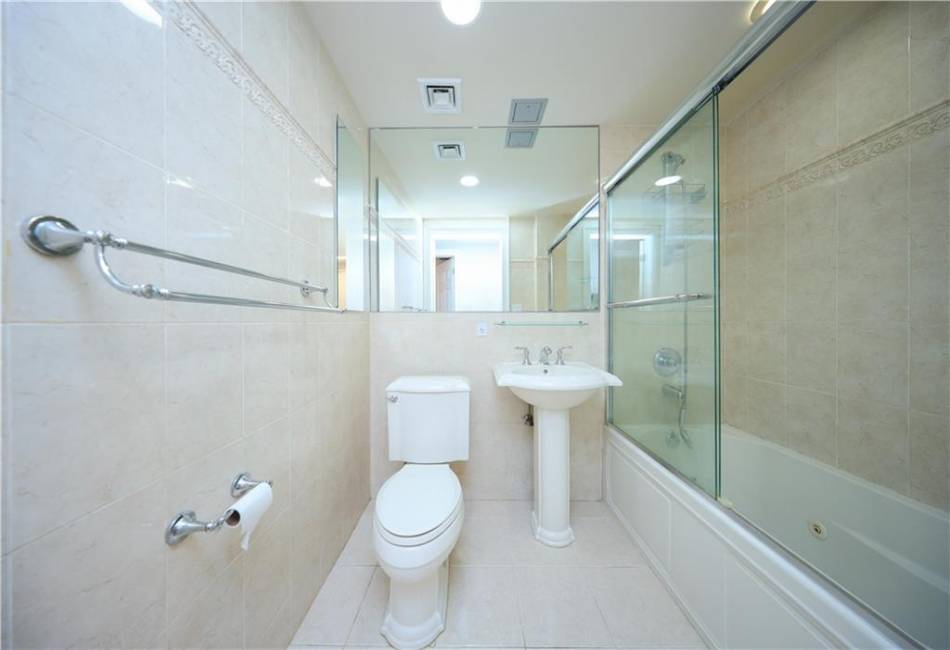 3165 Emmons Avenue, Brooklyn, New York 11235, 1 Bedroom Bedrooms, ,1 BathroomBathrooms,Residential,For Sale,Emmons,489599