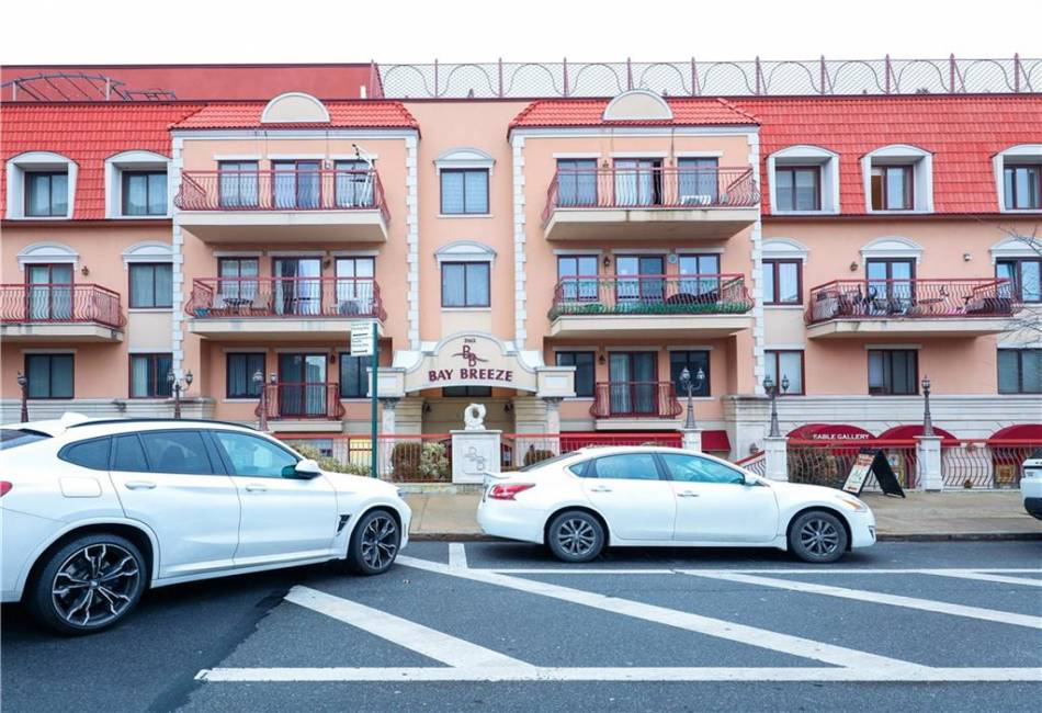 3165 Emmons Avenue, Brooklyn, New York 11235, 1 Bedroom Bedrooms, ,1 BathroomBathrooms,Residential,For Sale,Emmons,489599
