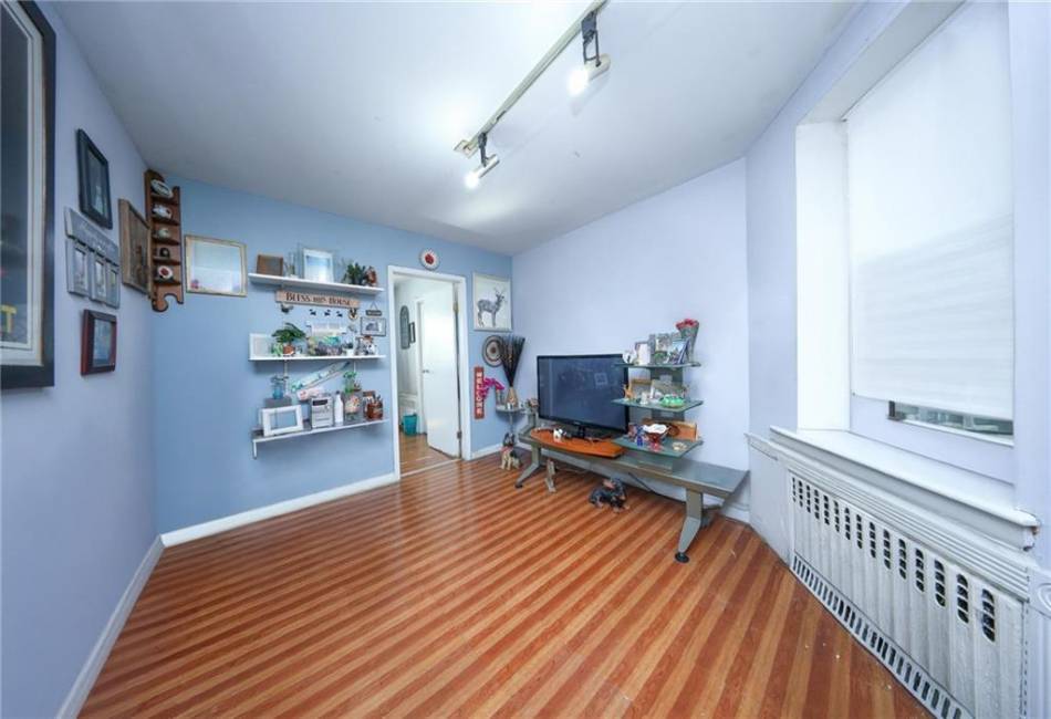 1505 Gravesend Neck Road, Brooklyn, New York 11229, ,Mixed Use,For Sale,Gravesend Neck,489604