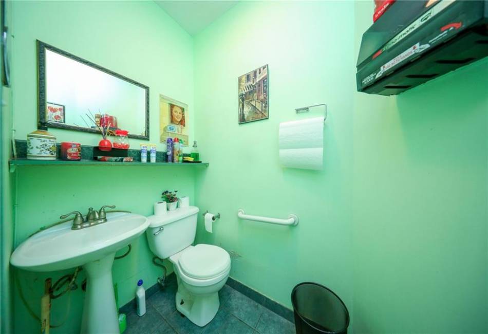 1505 Gravesend Neck Road, Brooklyn, New York 11229, ,Mixed Use,For Sale,Gravesend Neck,489604
