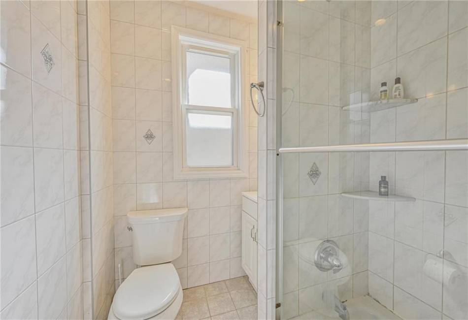 1368 77th Street, Brooklyn, New York 11228, 5 Bedrooms Bedrooms, ,4 BathroomsBathrooms,Residential,For Sale,77th,489519