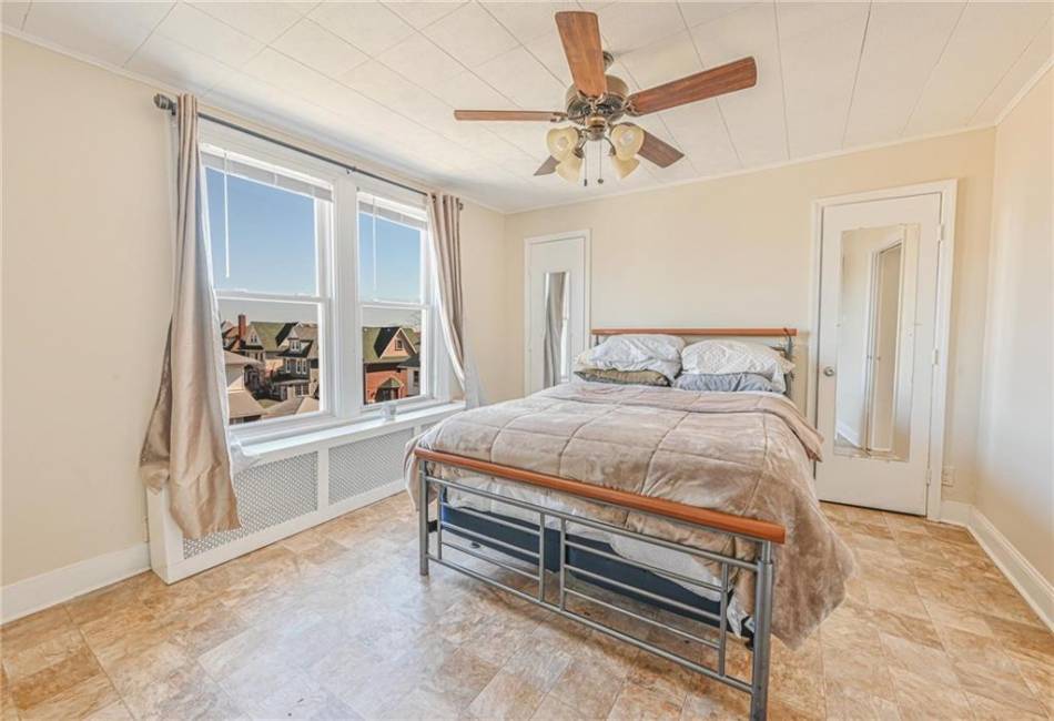 1368 77th Street, Brooklyn, New York 11228, 5 Bedrooms Bedrooms, ,4 BathroomsBathrooms,Residential,For Sale,77th,489519