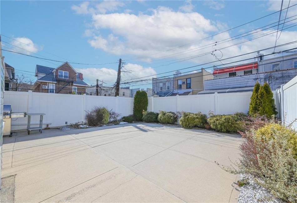1368 77th Street, Brooklyn, New York 11228, 5 Bedrooms Bedrooms, ,4 BathroomsBathrooms,Residential,For Sale,77th,489519