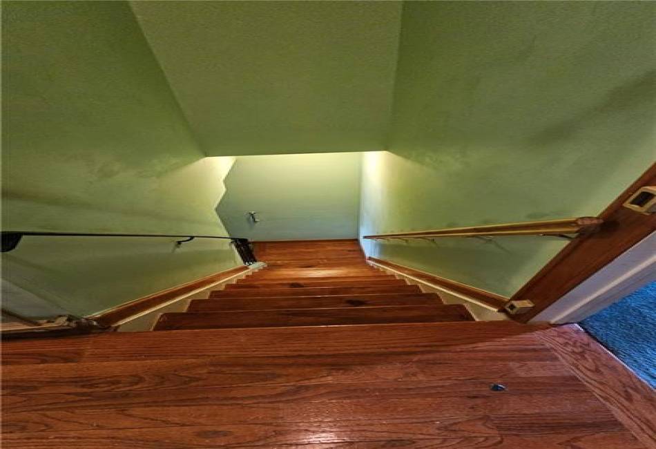 22 Long Pond Lane, Staten Island, New York 10304, 3 Bedrooms Bedrooms, ,3 BathroomsBathrooms,Residential,For Sale,Long Pond,489606