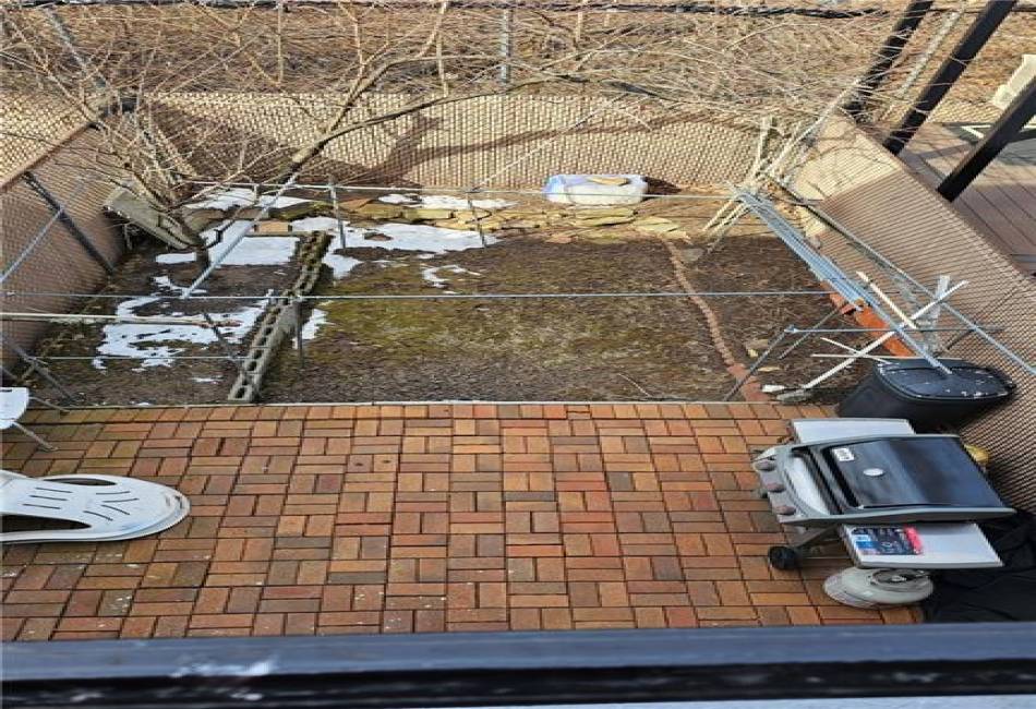 22 Long Pond Lane, Staten Island, New York 10304, 3 Bedrooms Bedrooms, ,3 BathroomsBathrooms,Residential,For Sale,Long Pond,489606