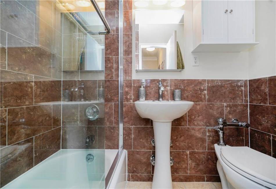 9411 Shore Road, Brooklyn, New York 11209, 2 Bedrooms Bedrooms, ,1 BathroomBathrooms,Residential,For Sale,Shore,489623