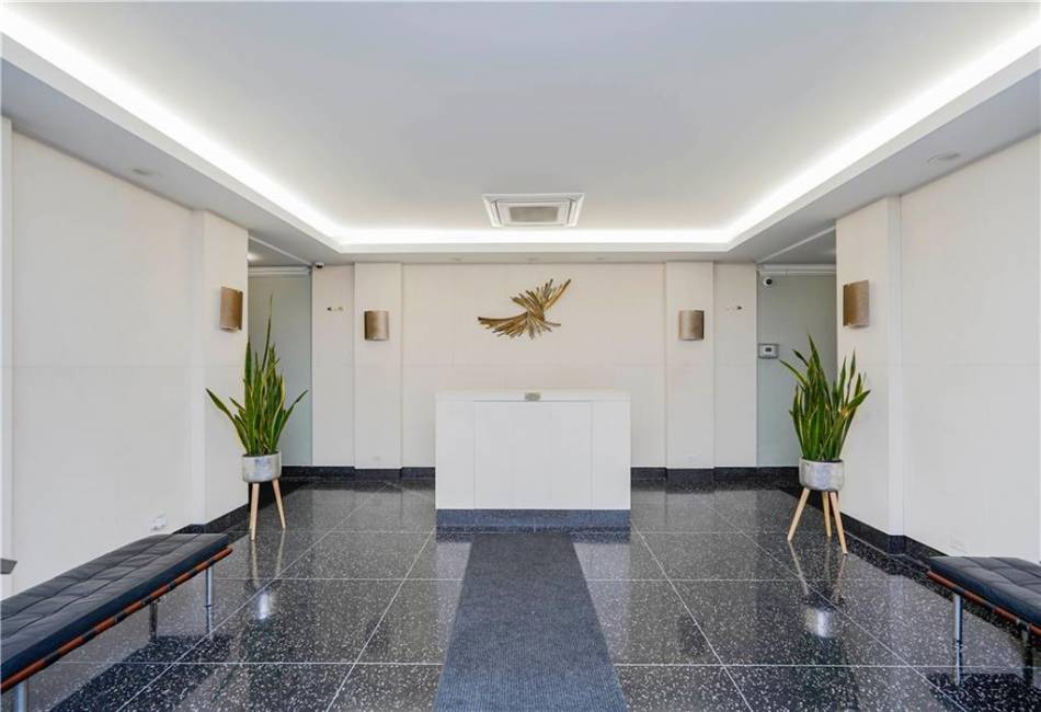 9411 Shore Road, Brooklyn, New York 11209, 2 Bedrooms Bedrooms, ,1 BathroomBathrooms,Residential,For Sale,Shore,489623