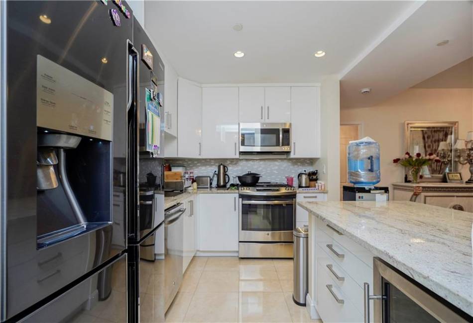 50 Oceana Drive, Brooklyn, New York 11235, 3 Bedrooms Bedrooms, ,3 BathroomsBathrooms,Residential,For Sale,Oceana,489629