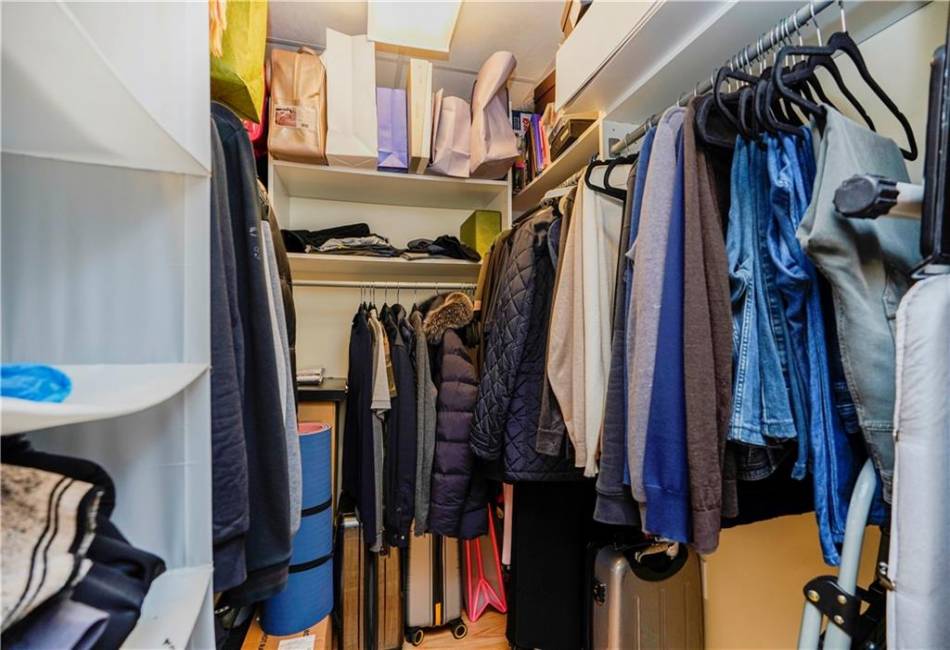 50 Oceana Drive, Brooklyn, New York 11235, 3 Bedrooms Bedrooms, ,3 BathroomsBathrooms,Residential,For Sale,Oceana,489629