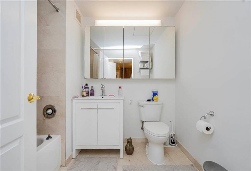 50 Oceana Drive, Brooklyn, New York 11235, 3 Bedrooms Bedrooms, ,3 BathroomsBathrooms,Residential,For Sale,Oceana,489629