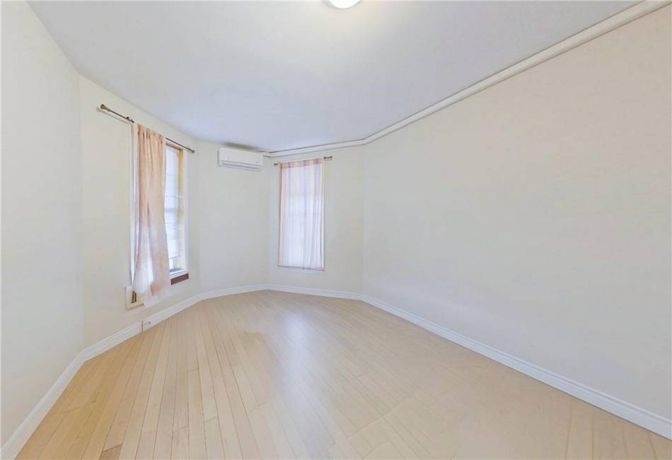 761 39th Street, Brooklyn, New York 11233, ,6 BathroomsBathrooms,Residential,For Sale,39th,489632