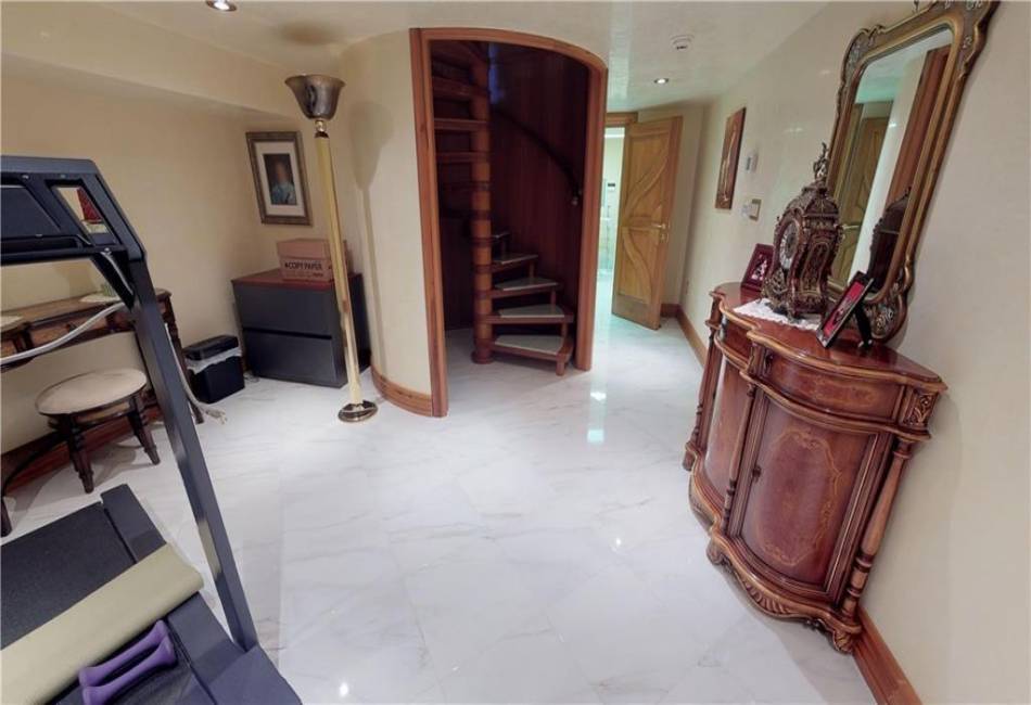 1068 82nd Street, Brooklyn, New York 11228, 3 Bedrooms Bedrooms, ,3 BathroomsBathrooms,Residential,For Sale,82nd,489630