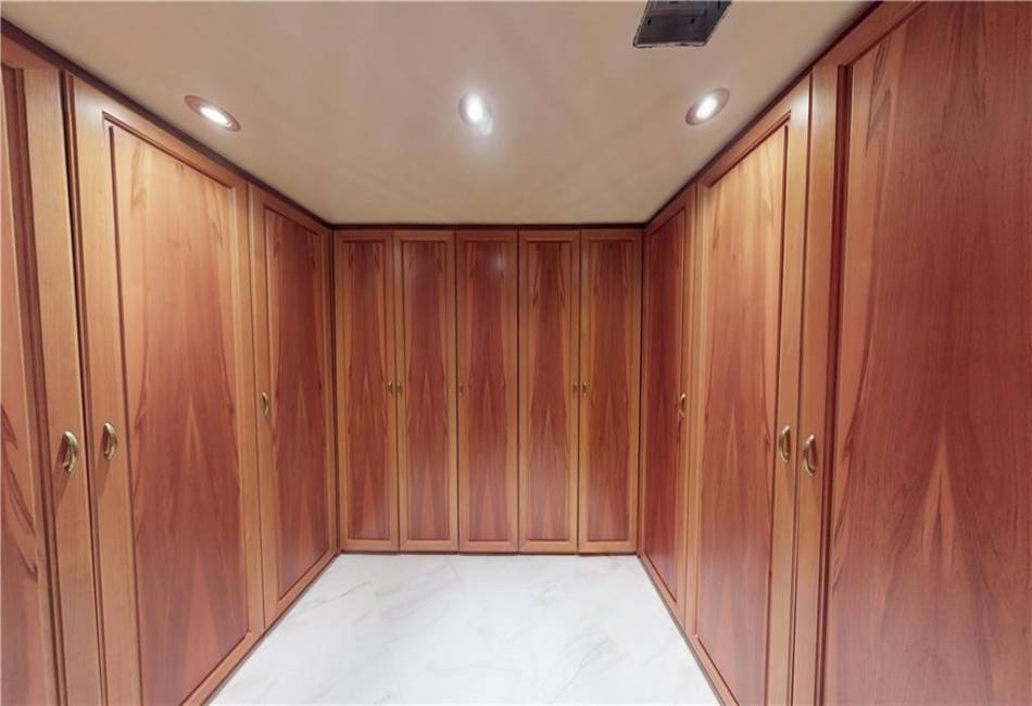 1068 82nd Street, Brooklyn, New York 11228, 3 Bedrooms Bedrooms, ,3 BathroomsBathrooms,Residential,For Sale,82nd,489630