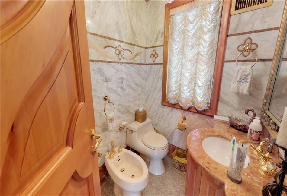 1068 82nd Street, Brooklyn, New York 11228, 3 Bedrooms Bedrooms, ,3 BathroomsBathrooms,Residential,For Sale,82nd,489630