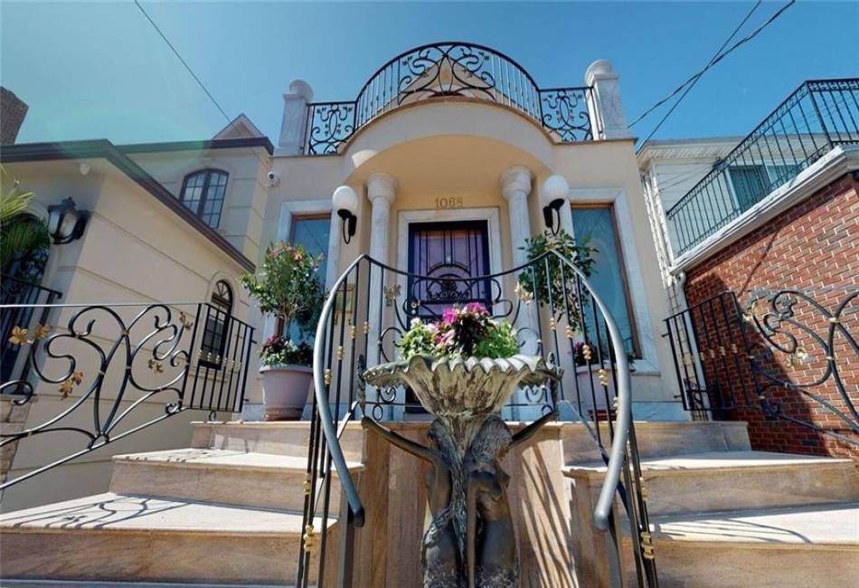 1068 82nd Street, Brooklyn, New York 11228, 3 Bedrooms Bedrooms, ,3 BathroomsBathrooms,Residential,For Sale,82nd,489630